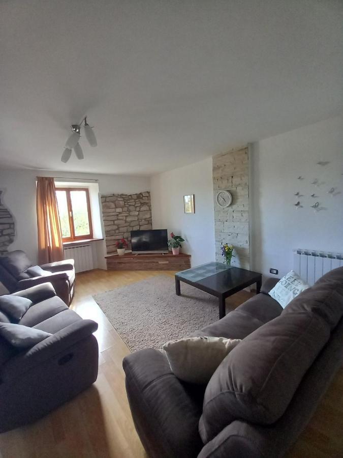 Casa Girasole Villa Buje Eksteriør bilde