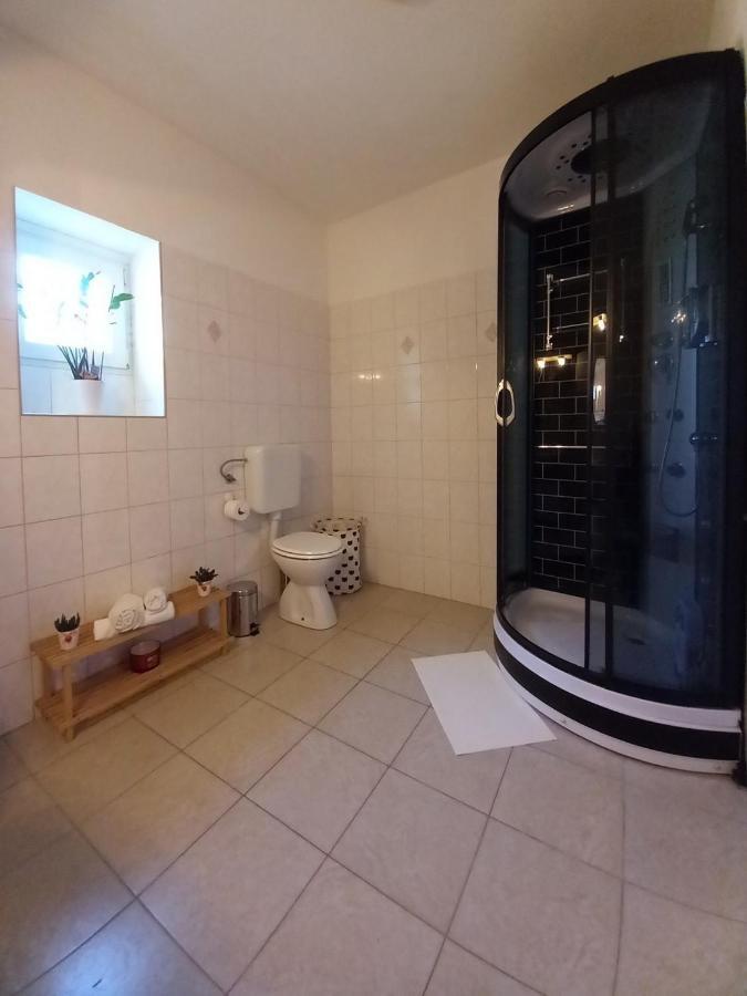 Casa Girasole Villa Buje Eksteriør bilde