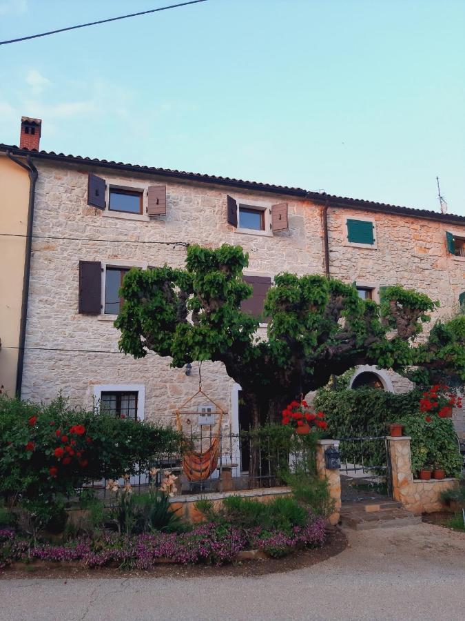 Casa Girasole Villa Buje Eksteriør bilde